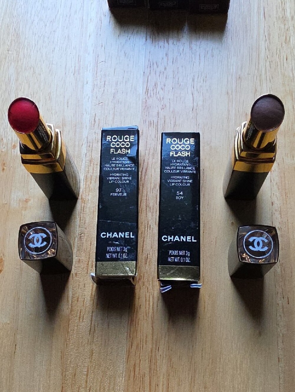 TWO ROUGE COCO FLASH LIPSTICKS - Picture 3 of 3